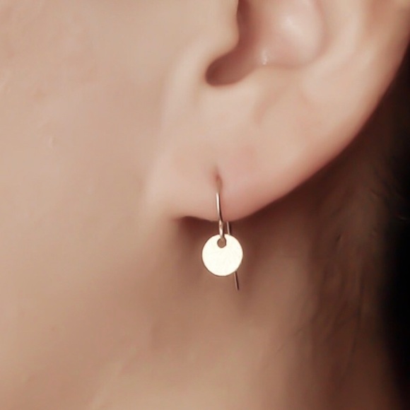 Jewelry - Round Disk Gold Earrings